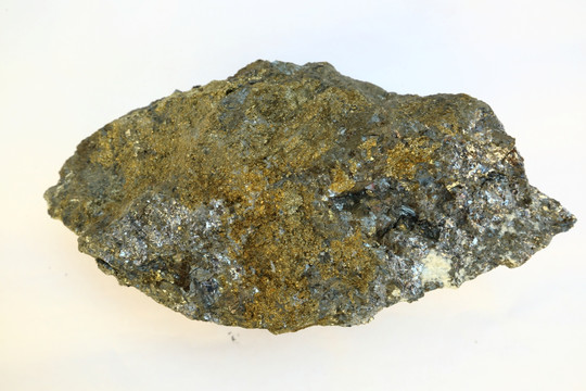 铅锌矿石 地壳中的共生金属宝藏